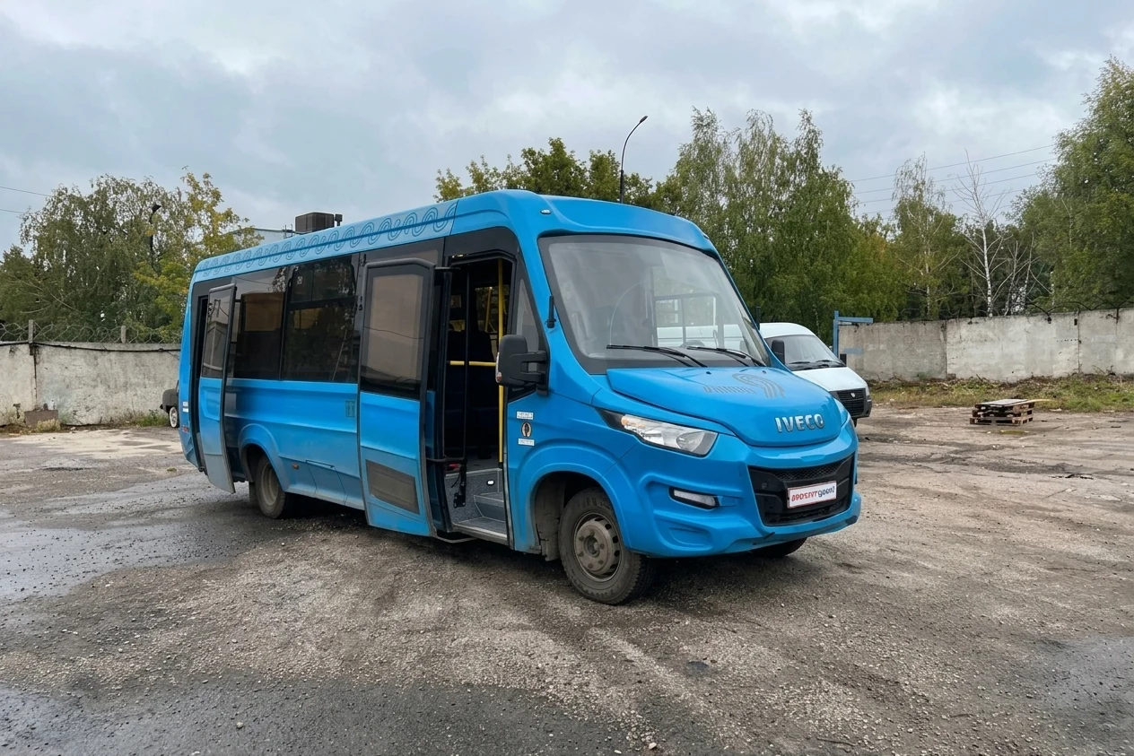 Средние автобусы: IVECO, Yutong, 2021 год